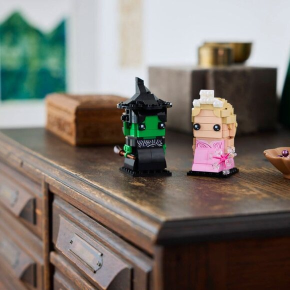 LEGO 40794 Brickheadz Wicked Elphaba & Glinda Figures NIB New in Hand - Picture 3 of 13